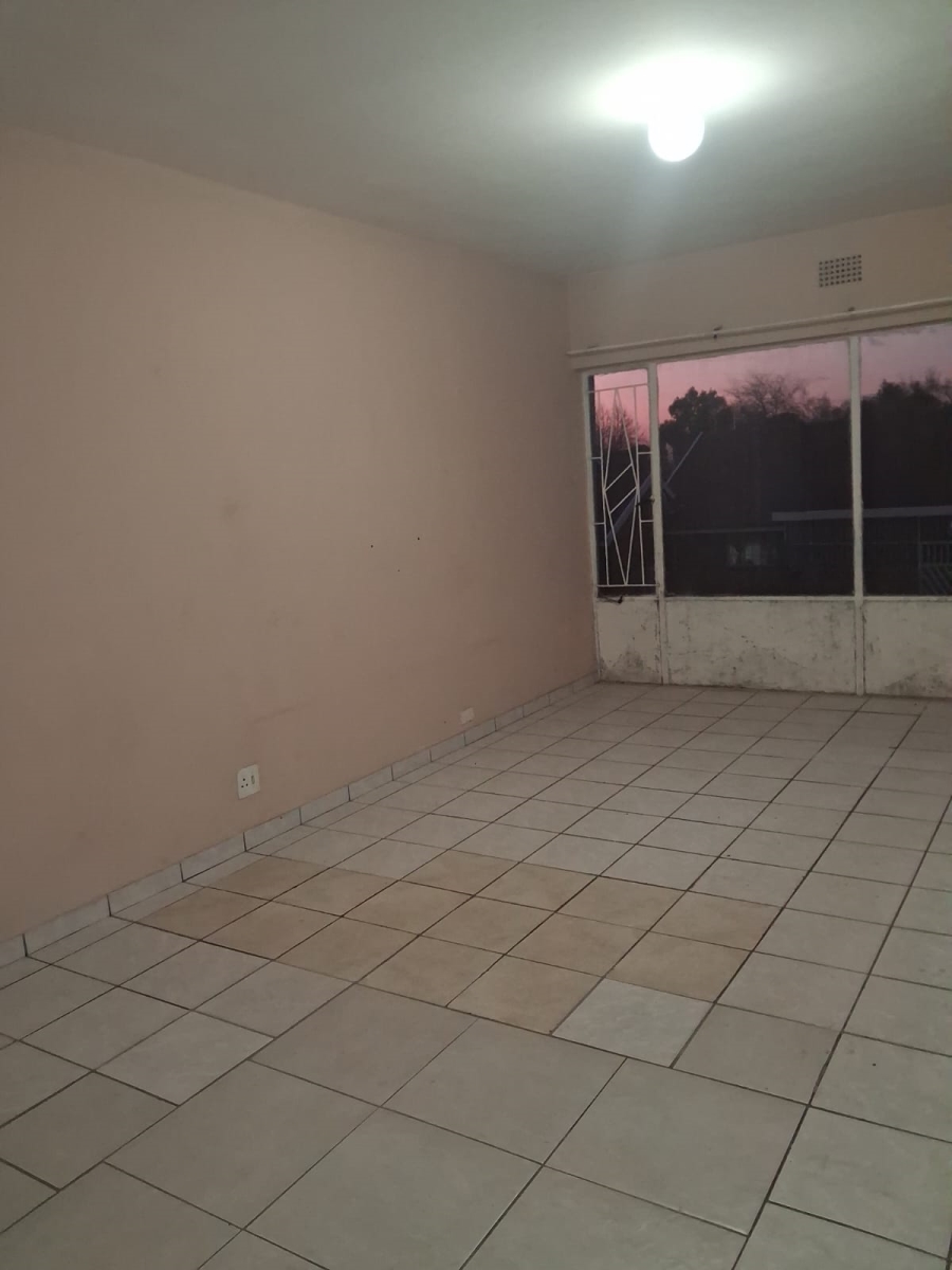 2 Bedroom Property for Sale in Three Rivers Gauteng