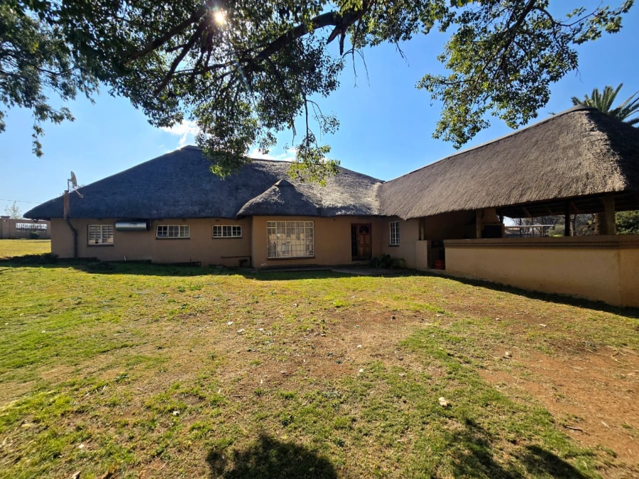 4 Bedroom Property for Sale in Kookrus Gauteng