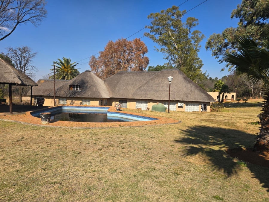 4 Bedroom Property for Sale in Kookrus Gauteng