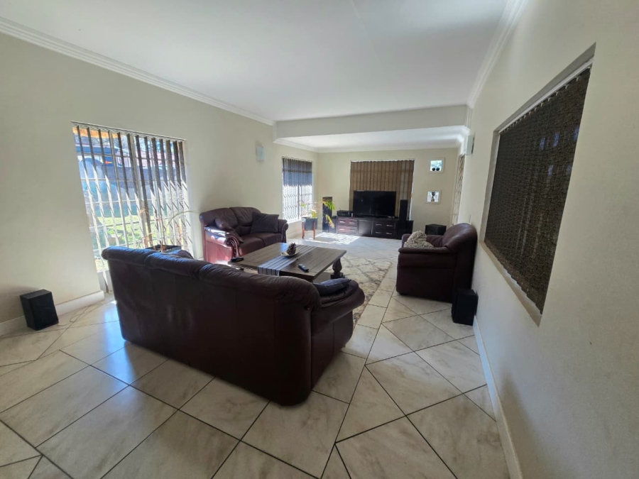4 Bedroom Property for Sale in Kookrus Gauteng