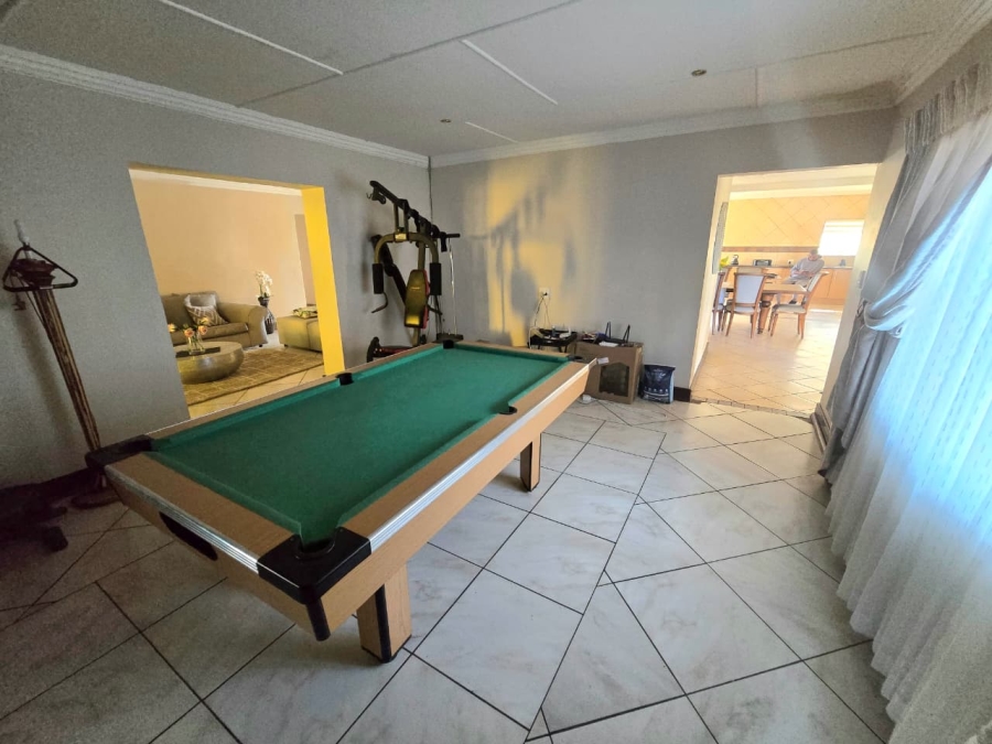 4 Bedroom Property for Sale in Kookrus Gauteng