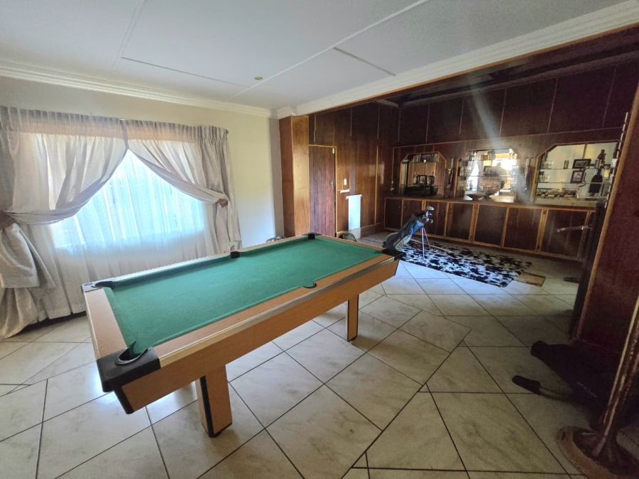 4 Bedroom Property for Sale in Kookrus Gauteng