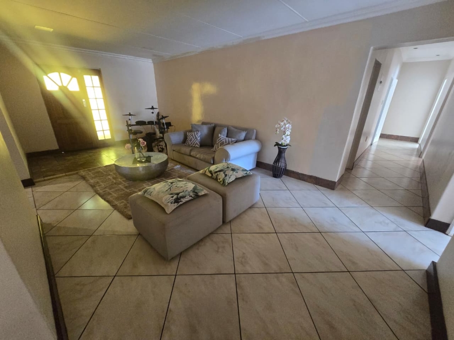 4 Bedroom Property for Sale in Kookrus Gauteng