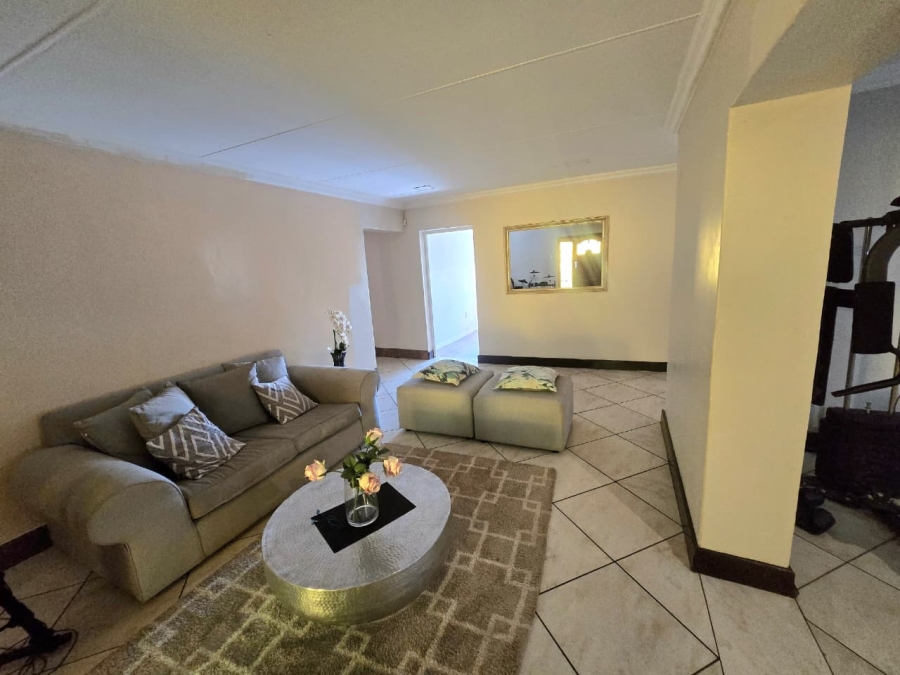 4 Bedroom Property for Sale in Kookrus Gauteng