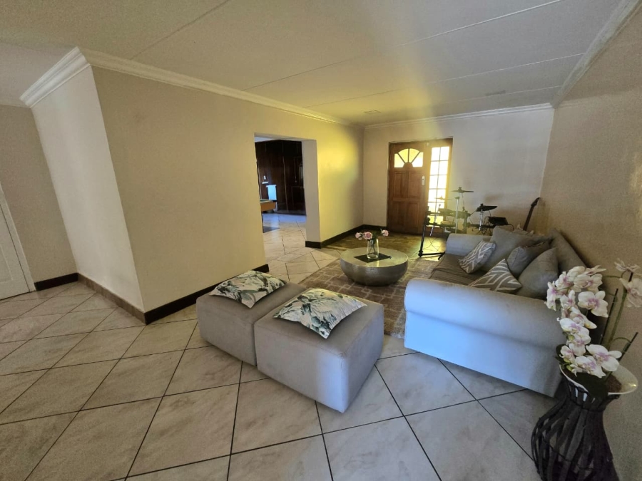 4 Bedroom Property for Sale in Kookrus Gauteng