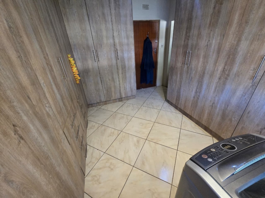 4 Bedroom Property for Sale in Kookrus Gauteng