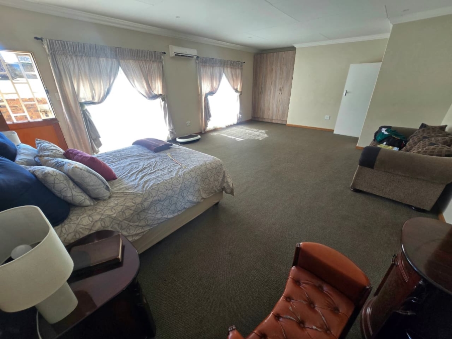 4 Bedroom Property for Sale in Kookrus Gauteng