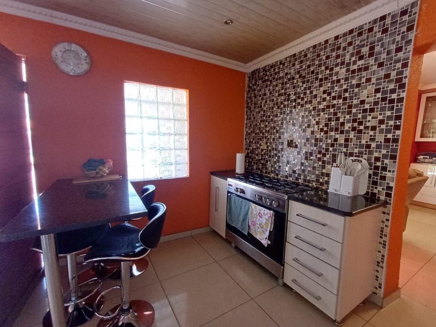3 Bedroom Property for Sale in Vanderbijlpark CW 5 Gauteng