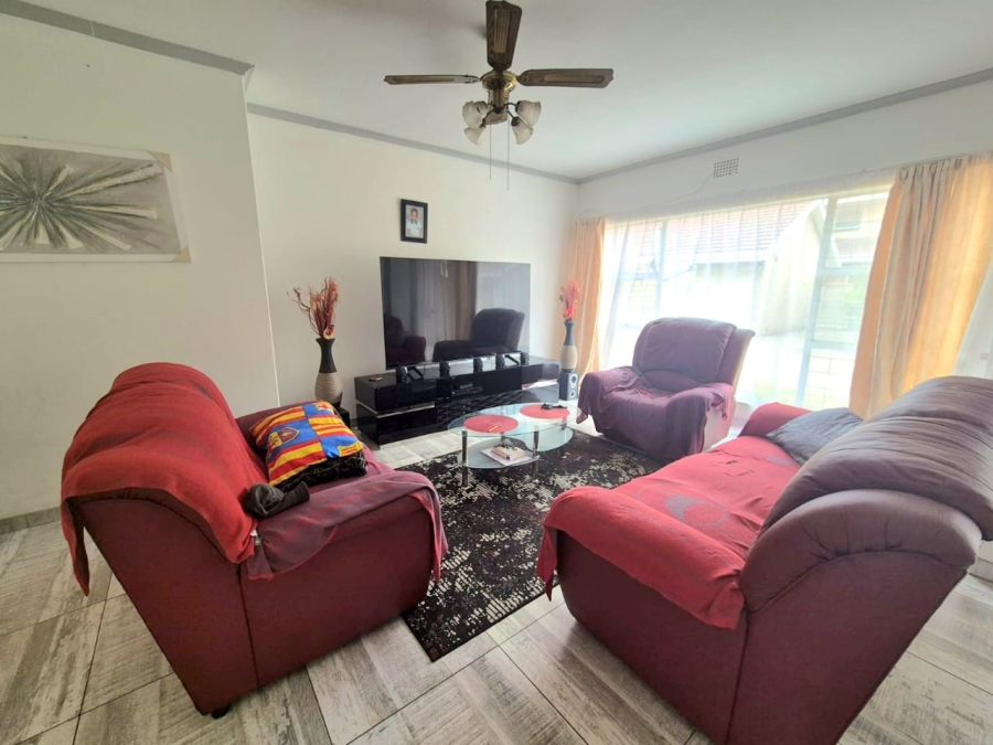To Let 3 Bedroom Property for Rent in Three Rivers Gauteng