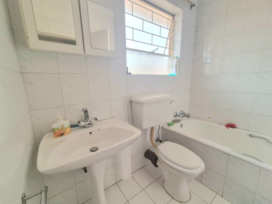 To Let 3 Bedroom Property for Rent in Three Rivers Gauteng