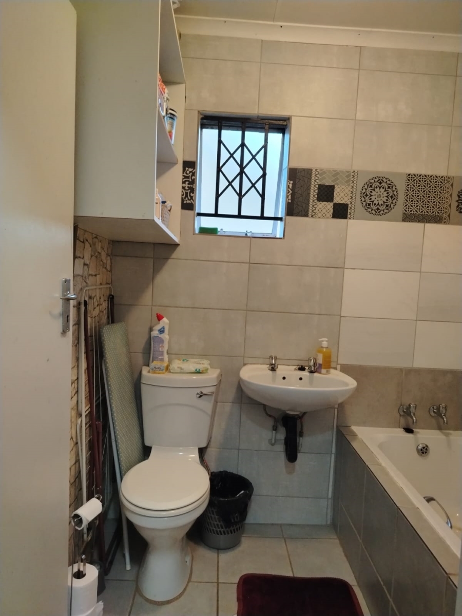 2 Bedroom Property for Sale in Savanna City Gauteng