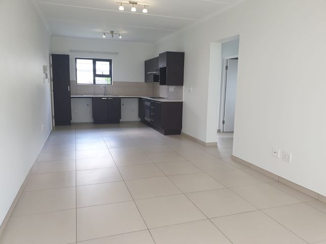 To Let 2 Bedroom Property for Rent in Fourways Gauteng