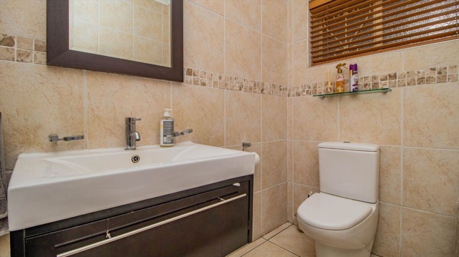 7 Bedroom Property for Sale in Kempton Park Ext 4 Gauteng