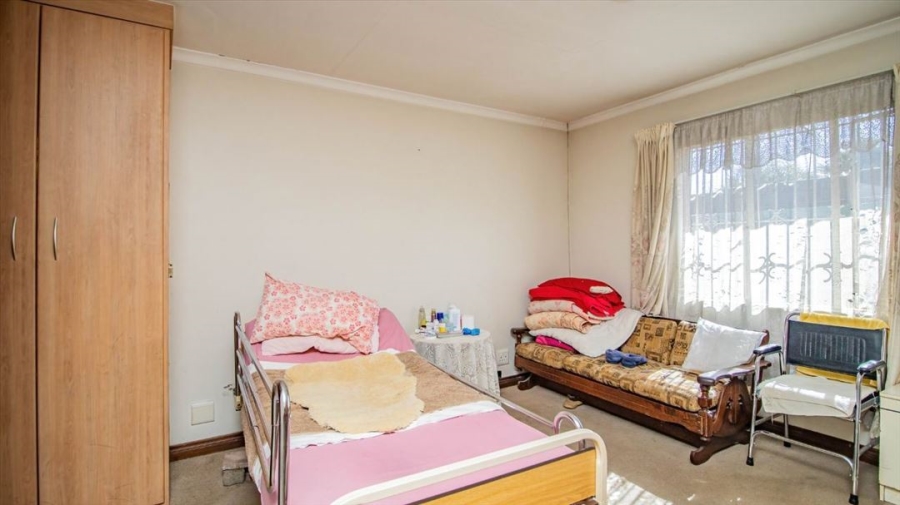 7 Bedroom Property for Sale in Kempton Park Ext 4 Gauteng