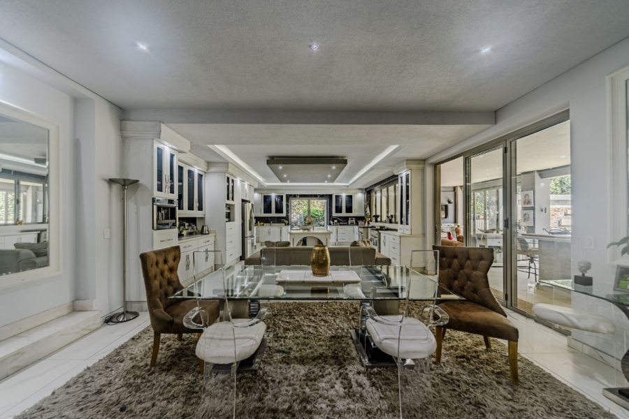 5 Bedroom Property for Sale in Silver Lakes Golf Estate Gauteng