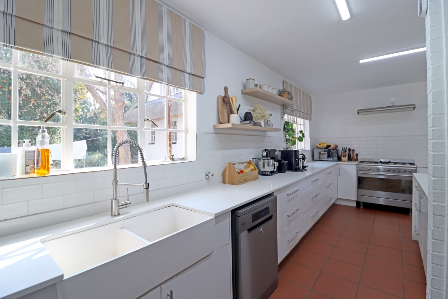 4 Bedroom Property for Sale in Paulshof Gauteng