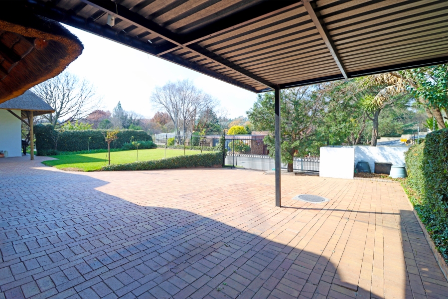 4 Bedroom Property for Sale in Paulshof Gauteng