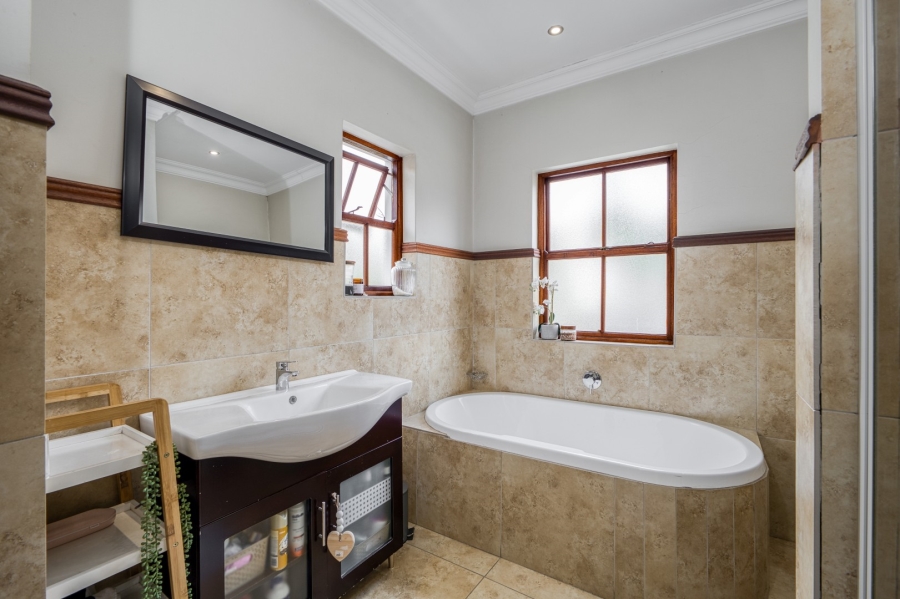 3 Bedroom Property for Sale in Kengies Gauteng