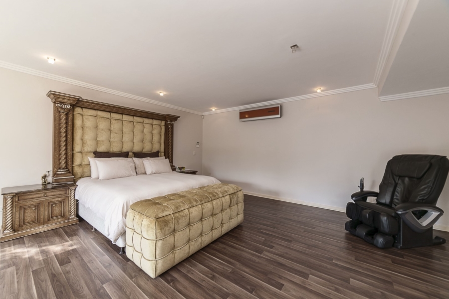 To Let 4 Bedroom Property for Rent in Morningside Gauteng