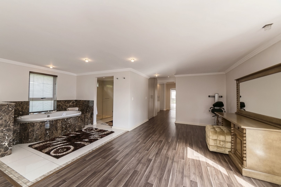 To Let 4 Bedroom Property for Rent in Morningside Gauteng