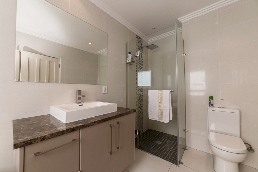 To Let 4 Bedroom Property for Rent in Morningside Gauteng