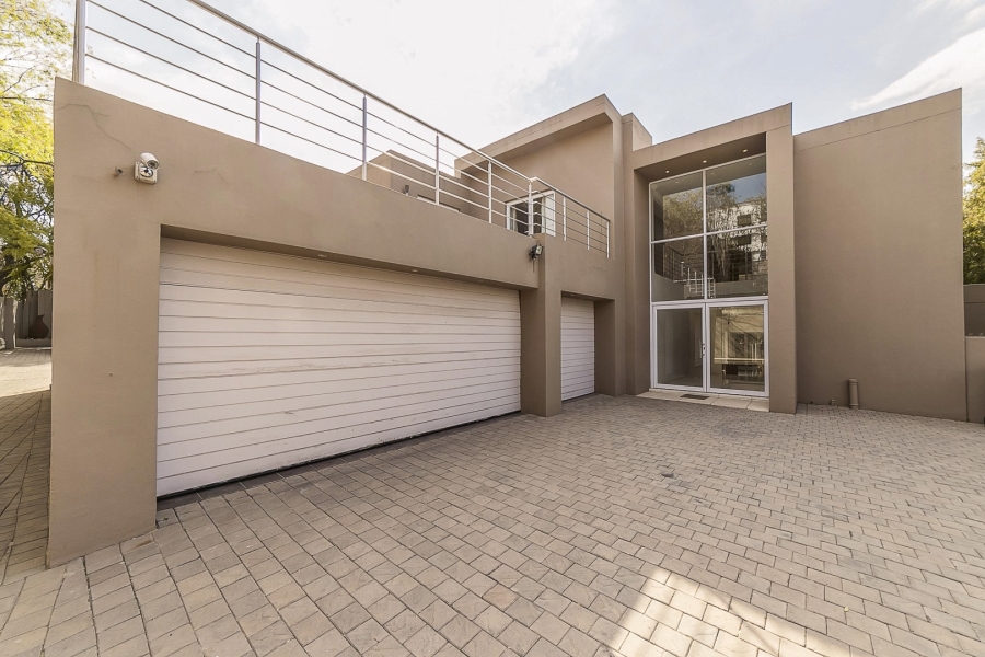 To Let 4 Bedroom Property for Rent in Morningside Gauteng