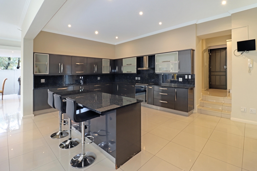 To Let 4 Bedroom Property for Rent in Morningside Gauteng