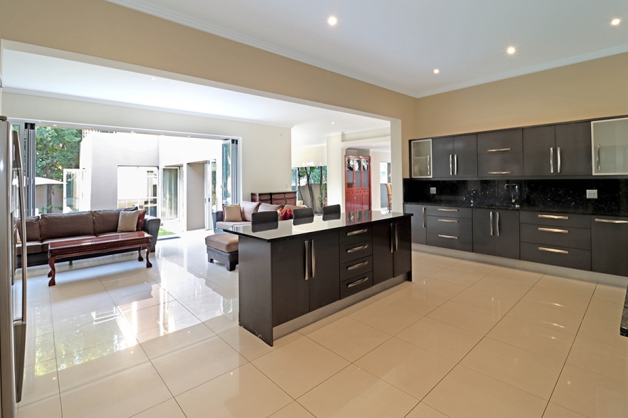 To Let 4 Bedroom Property for Rent in Morningside Gauteng