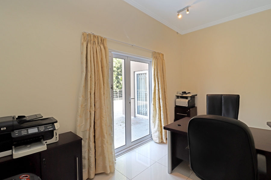 To Let 4 Bedroom Property for Rent in Morningside Gauteng