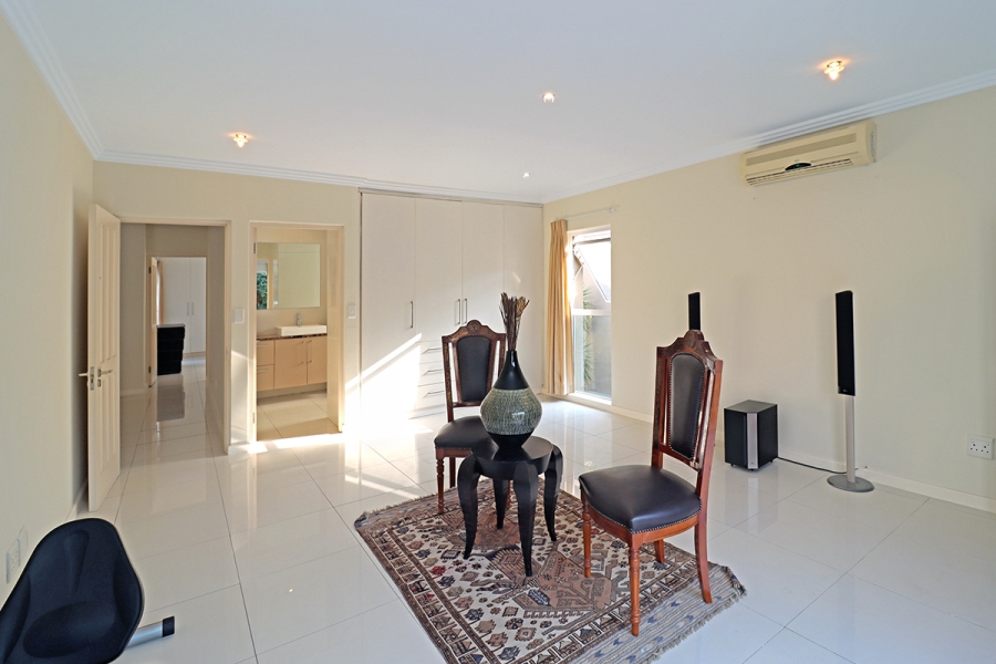 To Let 4 Bedroom Property for Rent in Morningside Gauteng
