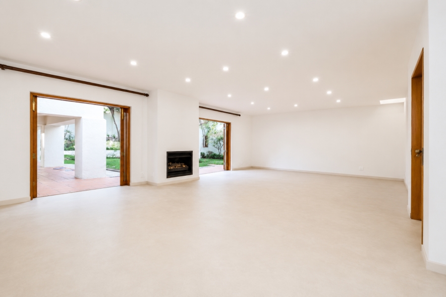 To Let 4 Bedroom Property for Rent in Hyde Park Gauteng