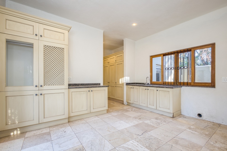 To Let 4 Bedroom Property for Rent in Hyde Park Gauteng