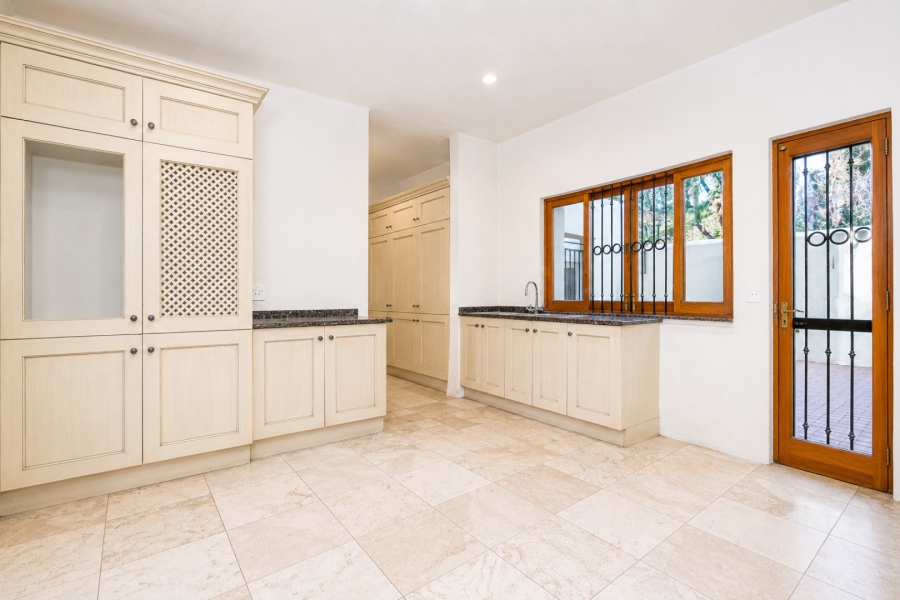To Let 4 Bedroom Property for Rent in Hyde Park Gauteng