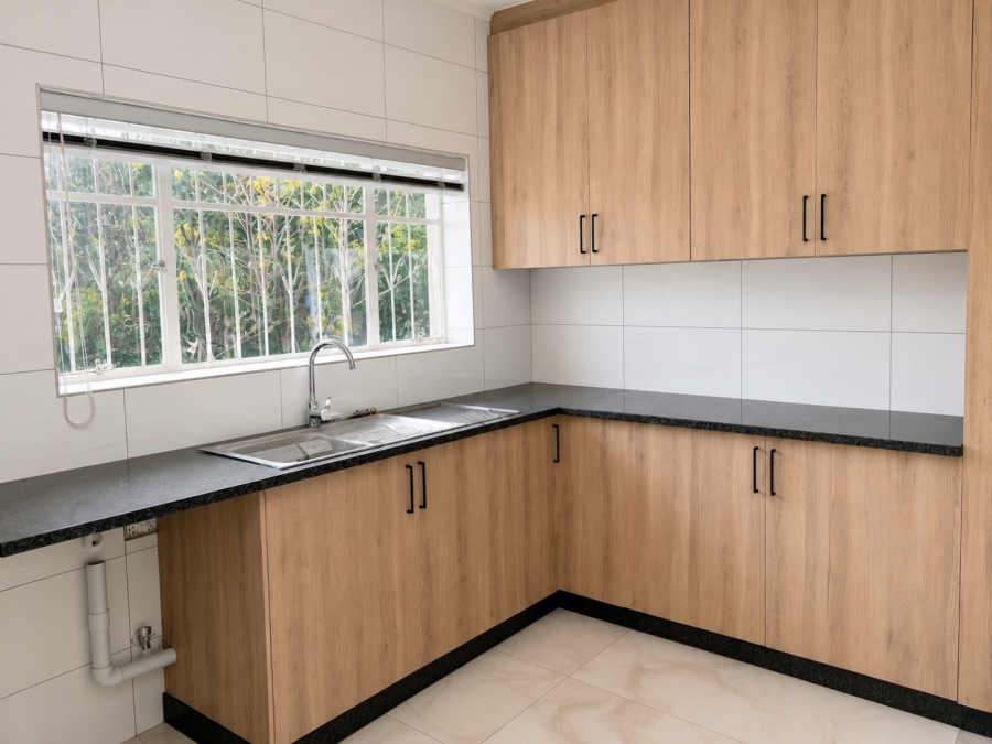 To Let 4 Bedroom Property for Rent in Linden Gauteng