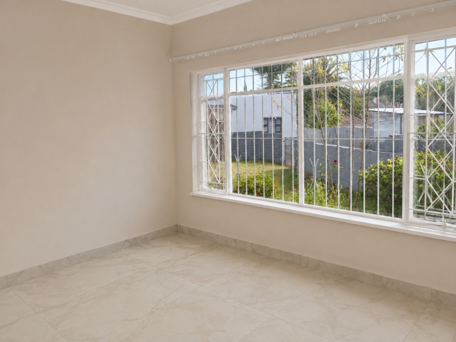 To Let 4 Bedroom Property for Rent in Linden Gauteng