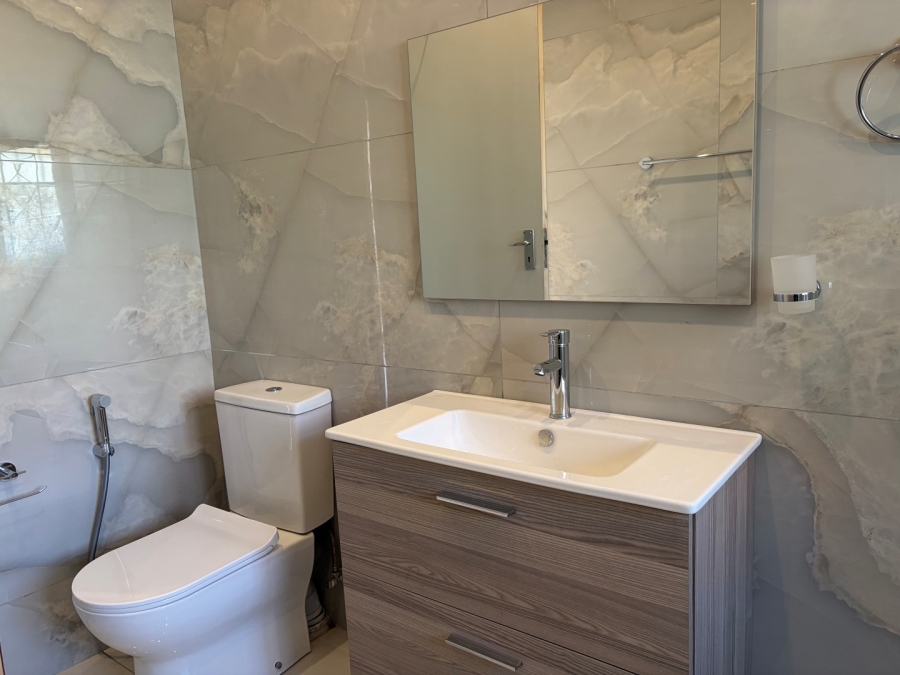 To Let 4 Bedroom Property for Rent in Linden Gauteng
