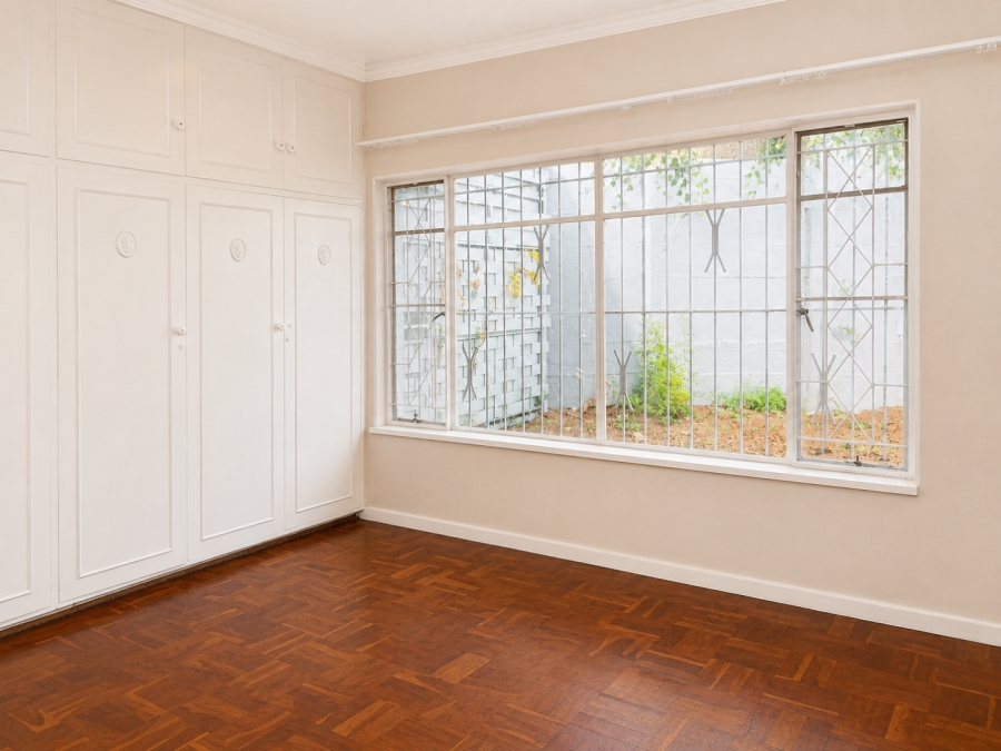 To Let 4 Bedroom Property for Rent in Linden Gauteng