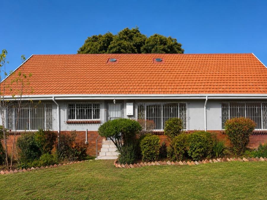 To Let 4 Bedroom Property for Rent in Linden Gauteng