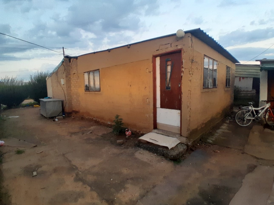 2 Bedroom Property for Sale in Rietvallei Gauteng