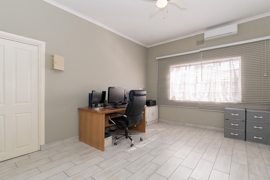 3 Bedroom Property for Sale in Cinderella Gauteng
