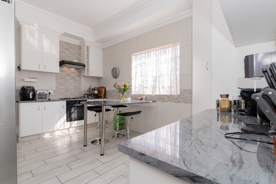 3 Bedroom Property for Sale in Cinderella Gauteng