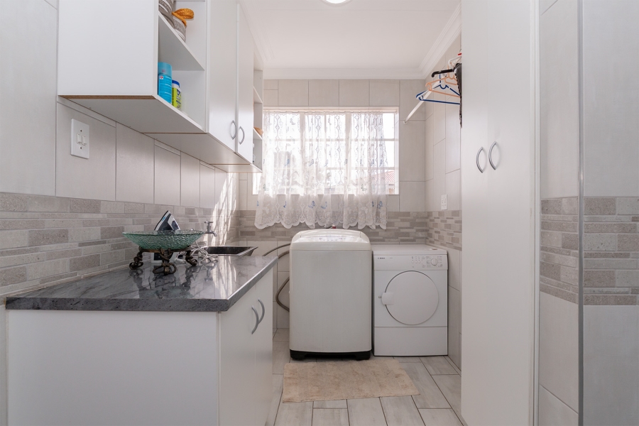 3 Bedroom Property for Sale in Cinderella Gauteng