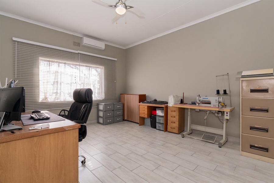 3 Bedroom Property for Sale in Cinderella Gauteng