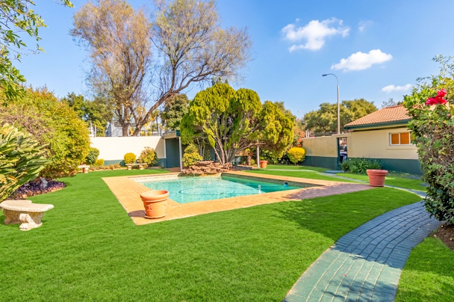 3 Bedroom Property for Sale in Strubensvallei Gauteng