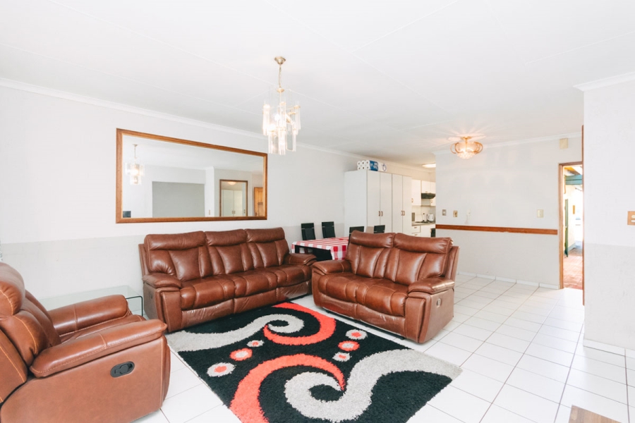 3 Bedroom Property for Sale in Strubensvallei Gauteng