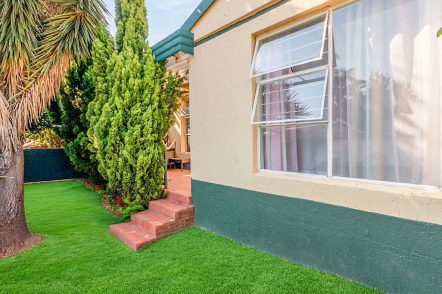 3 Bedroom Property for Sale in Strubensvallei Gauteng
