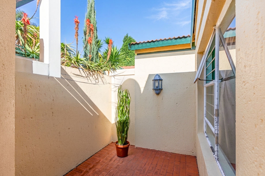 3 Bedroom Property for Sale in Strubensvallei Gauteng