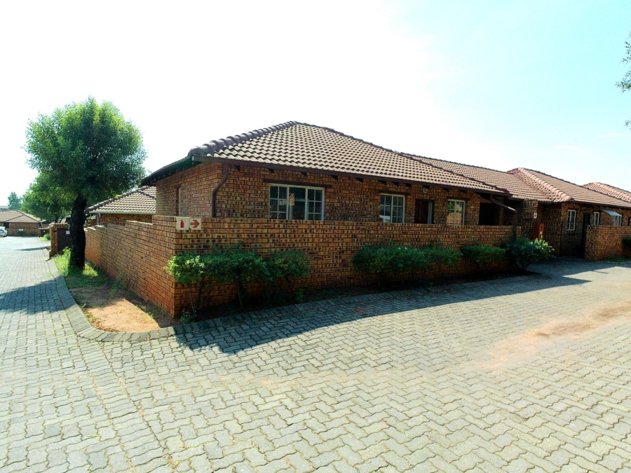 2 Bedroom Property for Sale in Amandasig Gauteng