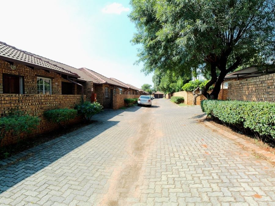 2 Bedroom Property for Sale in Amandasig Gauteng