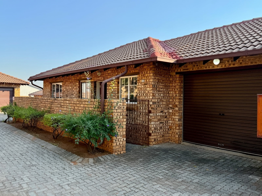2 Bedroom Property for Sale in Amandasig Gauteng